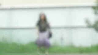 Thick booty and sexy poop in the grass