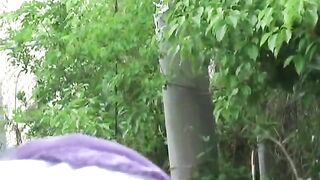 Thick booty and sexy poop in the grass