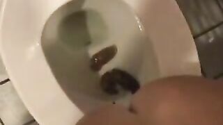 Amazing amateur brunette lady shitting