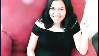 Yummy Latina babe shitting nice loads