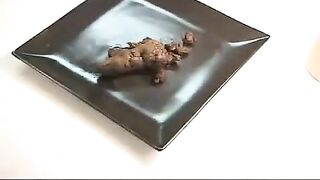 Amateur girl and hot shit on the mirror