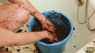 Dirty amateur lady smearing shit on her body