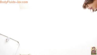 Loving Asian women caught pooping