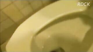 Amateur girl Marion Minty dropping her load