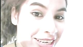 Cute amateur babe showing her booty and shit