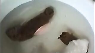 Amazing round ass and pretty shit show