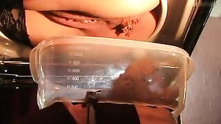 Lovely amateur lady dropping nice shit load