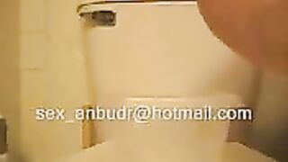 Yellow shit in the plastic container