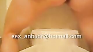 Yellow shit in the plastic container