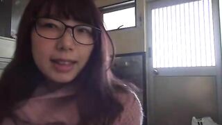 Woman steps in her own shit while holding dishes