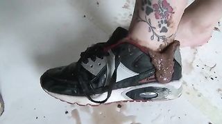 Shitting through her blue jeans