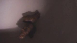 Same girl shitting in two places