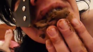 Blowjob with a lot of scat