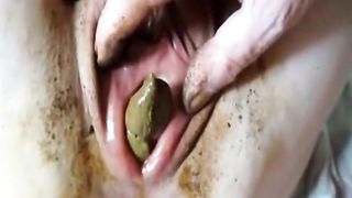 She wants shit in the pussy