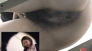 Hairy Japanese girl pooping