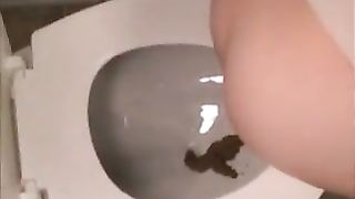 Mix of amazing girls shitting