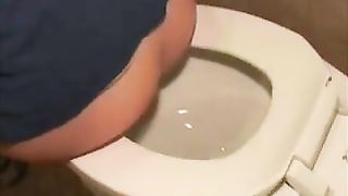 Mature woman shitting twice
