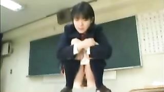 Sexy school girl pooping