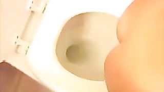 Two sexy girls pooping by turn