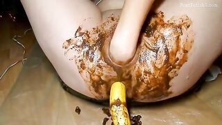 Girl eats shit out of her asshole with a dildo