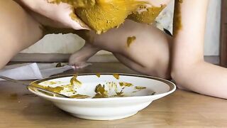 Hungry for hot yellow shit