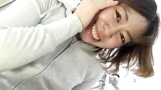 Girl pisses on her asshole in the sink