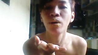 Kissing and eating her shit