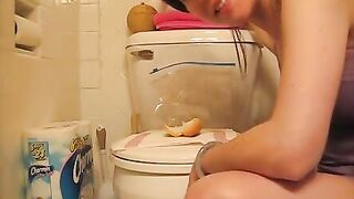 Hot MILF poop contest