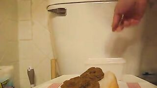 Hot MILF poop contest