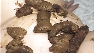 Piss and shit for horny babe