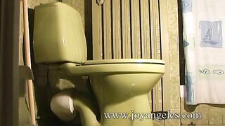 MILF Sabrina poops in the toilet