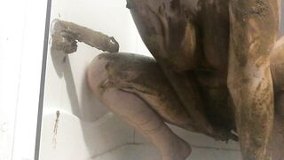 Huge titty milf playing with dildo and shit