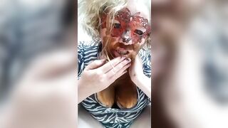 Kinky mature lady eating shit