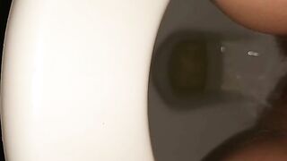 Sexy girl dropping poops