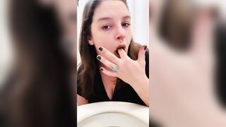 Lady eating shit