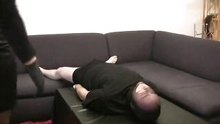 Shit on face from curvy ass mistress