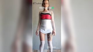 Hot Teen Shitting on Roller-skates