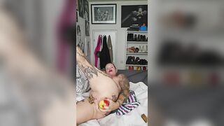 Shitty appleplay and ass toying