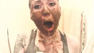 Shitty make up with cum