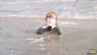 Sunny Day In Pig Shit- Smearing