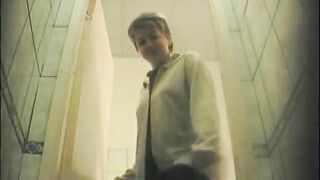 Amazing big mature lady shitting on the floor