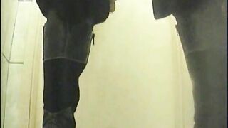 Amazing big mature lady shitting on the floor