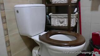 The New Girl Are Pooping