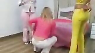 Adrielli and her friends shit and the man pisses