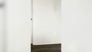 Woman spreads her asshole with a plug and shows shit