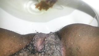 Hairy ebony has diarheea