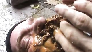 Scat queen shitting from her slave