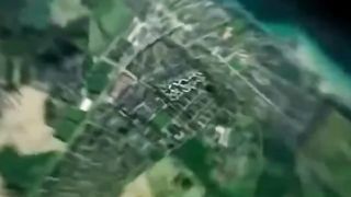 Preview of the same brunette that's smearing shit