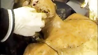 Kaviar playtime with Thai slut