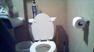 Hippie chick farting and peeing